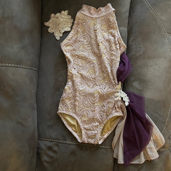 Lyrical Dance Competition Costume - Picture 1 of 4